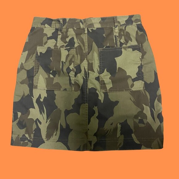 Joe Fresh Camo Utility Mini Skirt – Size 4 - Picture 4 of 9